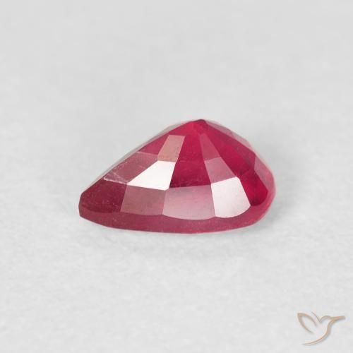 Rubí Rosado rojizo natural de 0.86 ct, En forma de pera, VS-SI