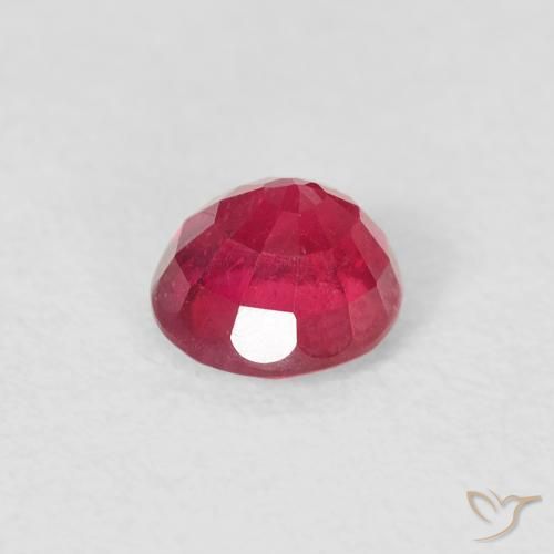 Rubí Rojo medio natural de 0.83 ct, Redondo, VS