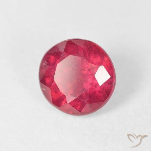 Rubí Rojo medio natural de 1.26 ct, Redondo, VS