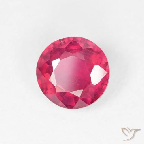 Rubí Rojo medio natural de 1.06 ct, Redondo, VS