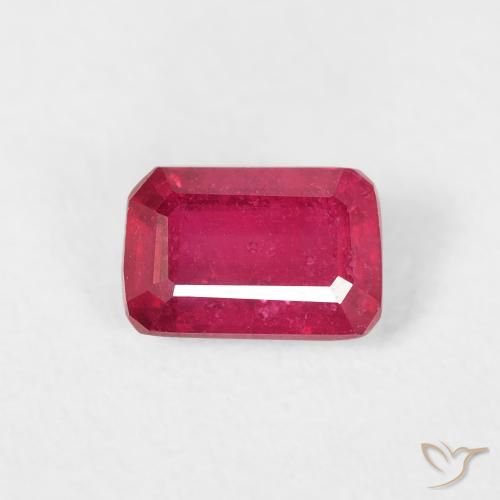 0.84ct Natural Rojo claro Rubí, corte esmeralda, VS