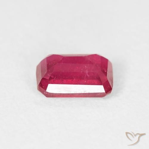 Rubí Rojo claro natural de 0.84 ct, Corte Octágono / Esmeralda, VS