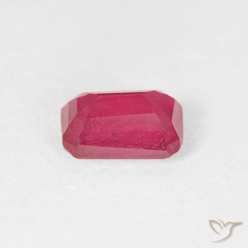 Rubí Rojo medio natural de 0.86 ct, Corte Octágono / Esmeralda, VS