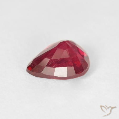 Rubí Rojo medio natural de 1.49 ct, En forma de pera, VS