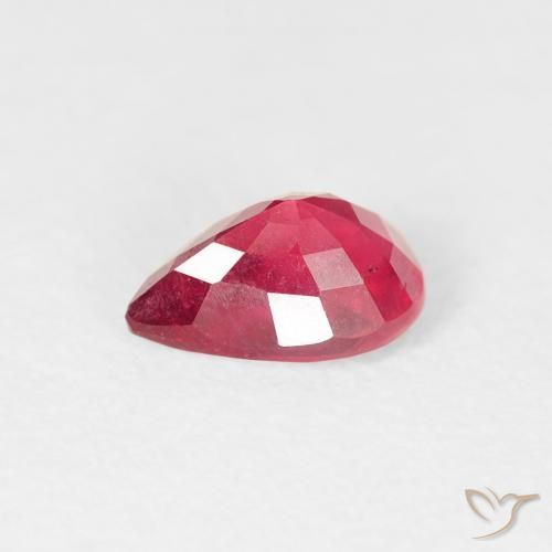 Rubí Rojo medio natural de 0.86 ct, En forma de pera, VS-SI