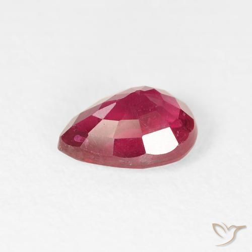Rubí Rojo medio natural de 1.02 ct, En forma de pera, VS-SI