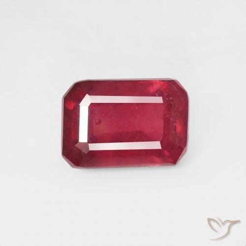 0.84ct Natural Carmesí intenso Rubí, corte esmeralda, VS