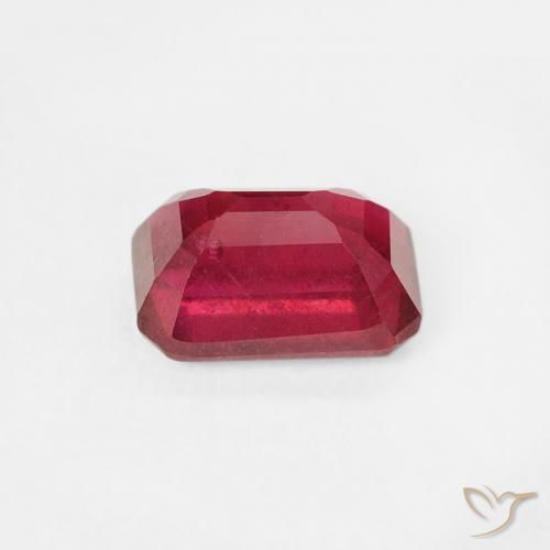 Rubí Carmesí intenso natural de 0.84 ct, Corte Octágono / Esmeralda, VS