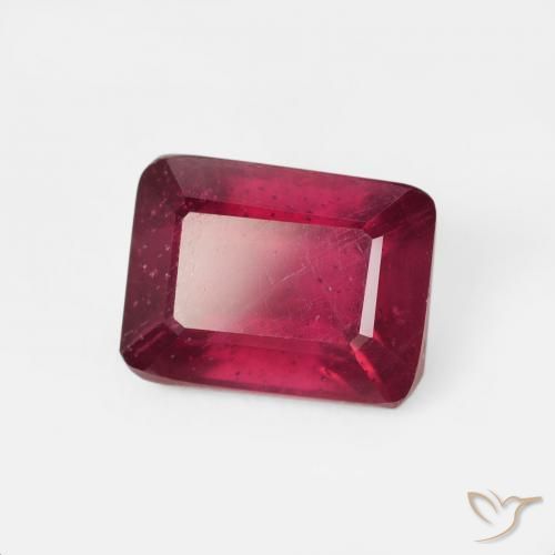 Rubí Rojo sangre natural de 2.82 ct, Corte Octágono / Esmeralda, VS