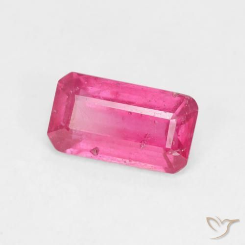 Rubí Magenta intenso natural de 1.94 ct, Corte Octágono / Esmeralda, VS-SI