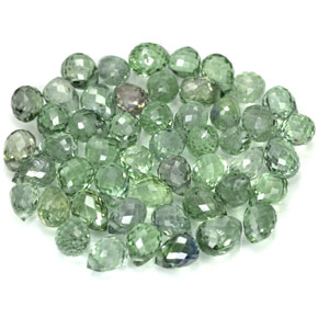 Gemas de zafiro verde natural de  ct, briolette, VS