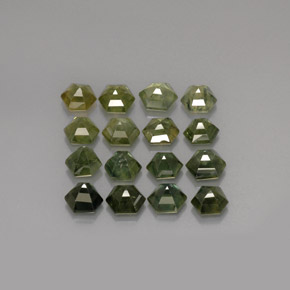 Gemas de zafiro verde natural de  ct, forma elegante, VS-SI