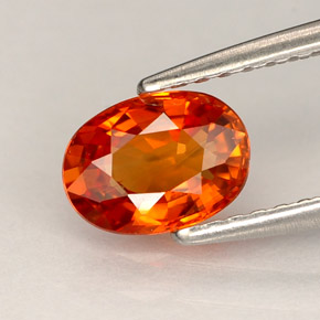 Zafiro naranja natural de 0,97 ct, corte óvalo, VS