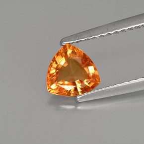 Zafiro naranja natural de 0,87 ct, trillón, VS