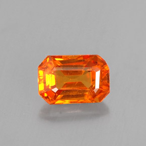 Zafiro naranja natural de 0,81 ct, corte esmeralda, VS