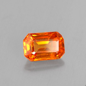 Zafiro naranja natural de 0,81 ct, corte esmeralda, VS