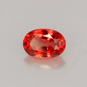 Zafiro naranja natural de 0,71 ct, corte óvalo, VS