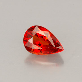 Zafiro naranja natural de 0,65 ct, en forma de pera, VS