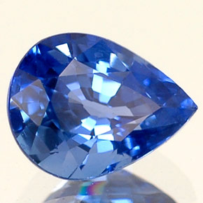 Zafiro azul natural de 0,97 ct, en forma de pera, VS