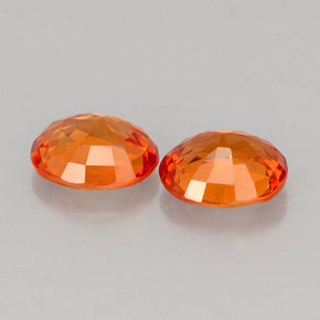 Gemas de zafiro naranja natural de  ct, corte óvalo, VVS-VS