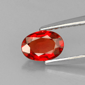 Zafiro naranja natural de 0,60 ct, corte óvalo, VS