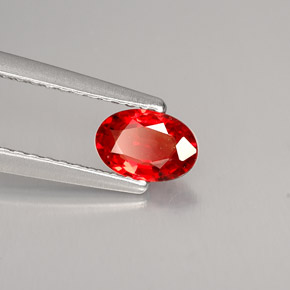 Zafiro naranja natural de 0,52 ct, corte óvalo, VVS