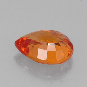 Zafiro naranja natural de 0,70 ct, en forma de pera, VS