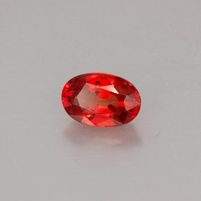 Zafiro naranja natural de 0,62 ct, corte óvalo, VS