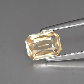 Zafiro naranja natural de 0,86 ct, corte esmeralda, VS
