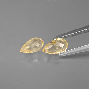 Gemas de zafiro amarillo natural de  ct, briolette, VVS