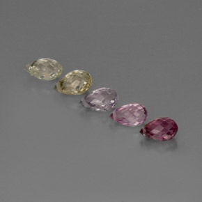 Gemas de zafiro multicolor natural de  ct, briolette, VVS