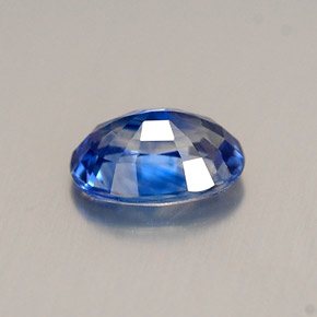 Zafiro azul natural de 0,95 ct, corte óvalo, VS