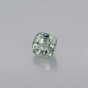 Zafiro verde natural de 0,62 ct, corte cojín, VS
