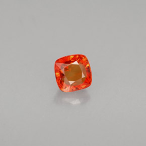 Zafiro naranja natural de 0,55 ct, corte cojín, VS