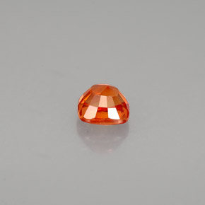 Zafiro naranja natural de 0,55 ct, corte cojín, VS