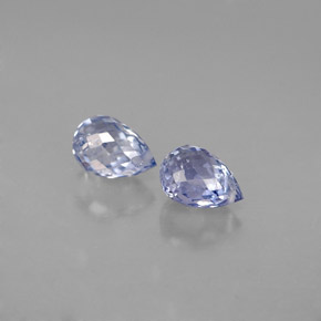 Gemas de zafiro azul natural de  ct, briolette, VS