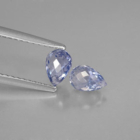Gemas de zafiro azul natural de  ct, briolette, VS