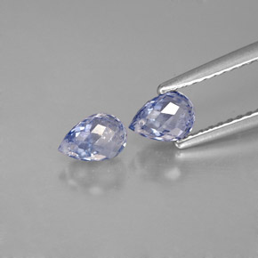 Gemas de zafiro azul natural de  ct, briolette, VS