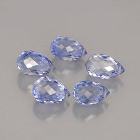 Gemas de zafiro azul natural de  ct, briolette, VVS