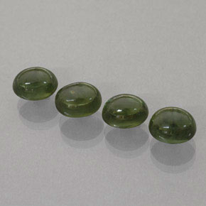 Gemas de zafiro verde natural de  ct, transparente, transparente / translúcido