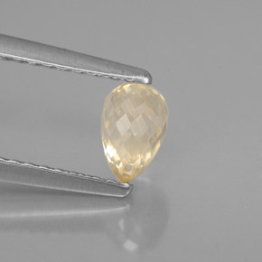 Zafiro amarillo natural de 0,85 ct, briolette, VS