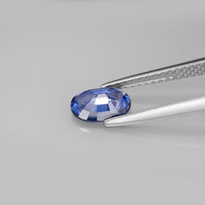 Zafiro azul natural de 0,82 ct, corte óvalo, SI