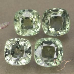 Gemas de Zafiro Pale Green    natural de 3.54 ct, Forma Cojín, VVS-VS