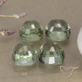 Gemas de Zafiro Pale Green    natural de 3.54 ct, Forma Cojín, VVS-VS
