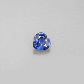 Zafiro azul natural de 0,44 ct, forma de corazón, VS