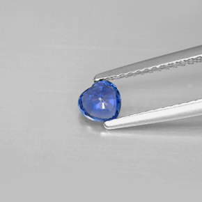 Zafiro azul natural de 0,43 ct, forma de corazón, VS