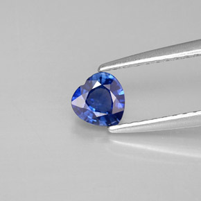 Zafiro azul natural de 0,44 ct, forma de corazón, VS