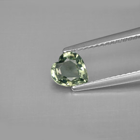 Zafiro verde natural de 0,82 ct, forma de corazón, VVS-VS