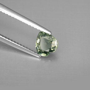 Zafiro verde natural de 0,82 ct, forma de corazón, VVS-VS