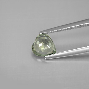 Zafiro verde natural de 0,90 ct, forma de corazón, VVS-VS
